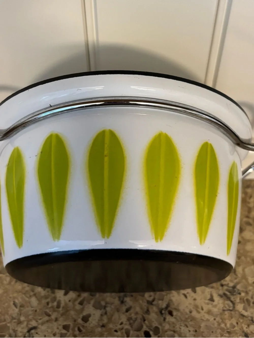 Vintage Catherine Holm Norway Lotus Enamel 6” Dutch Oven MCM w/ Handle